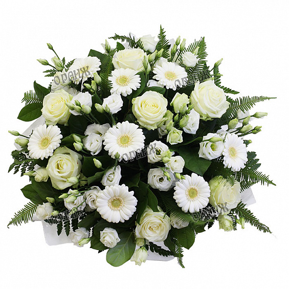 Букет из роз, мини гербер и лизиантуса — фото 2