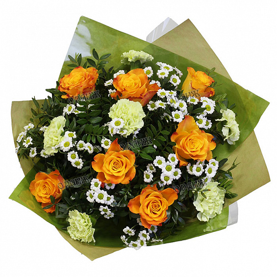 Букет из роз, гвоздики и хризантемы Сантини — фото 2