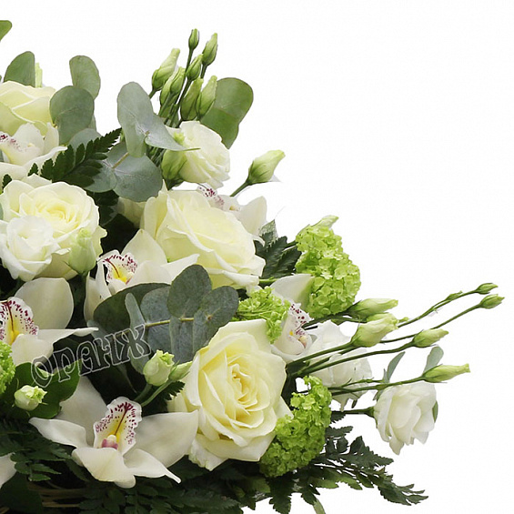 Букет из орхидей, лизиантуса и роз — фото 2